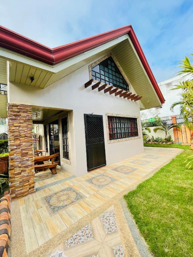 Resthouse Fully Airconditioned W/ Private Parking Villa Tuguegarao City Buitenkant foto